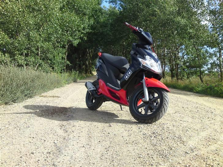 Yamaha Jog R S6R ac  - <3 my baby :D billede 13