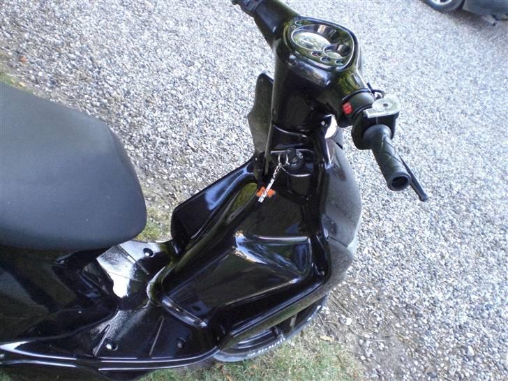 Yamaha Jog R Byttet til senda ;) - alt plastik er malet billede 6