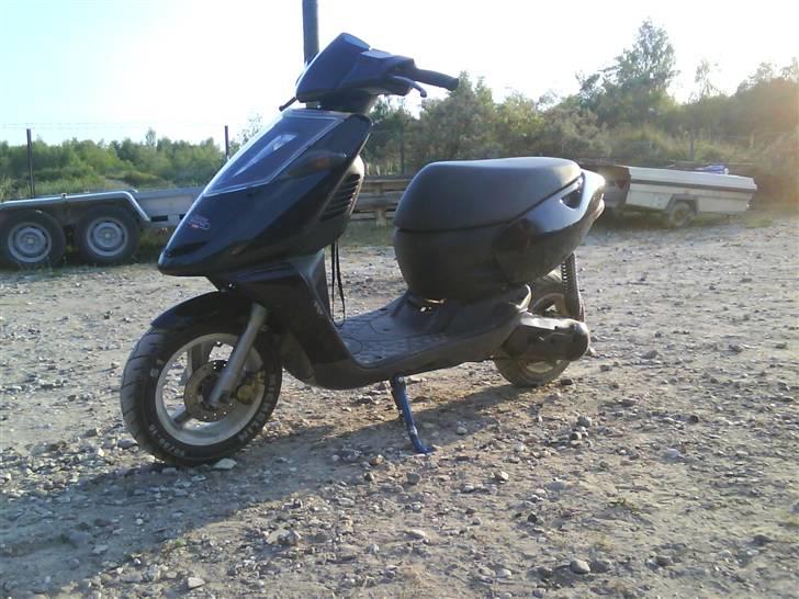 Aprilia sonic SOLGT billede 9