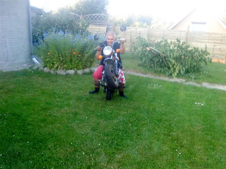 Skyteam monkey billede 2