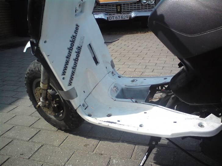 Aprilia rally byttet billede 7