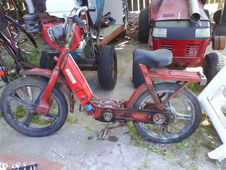 Piaggio Ciao ( SKÅRET I STUMPER ) billede 1