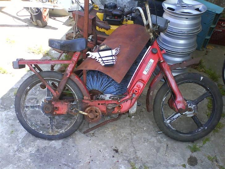 Piaggio Ciao ( SKÅRET I STUMPER ) billede 2