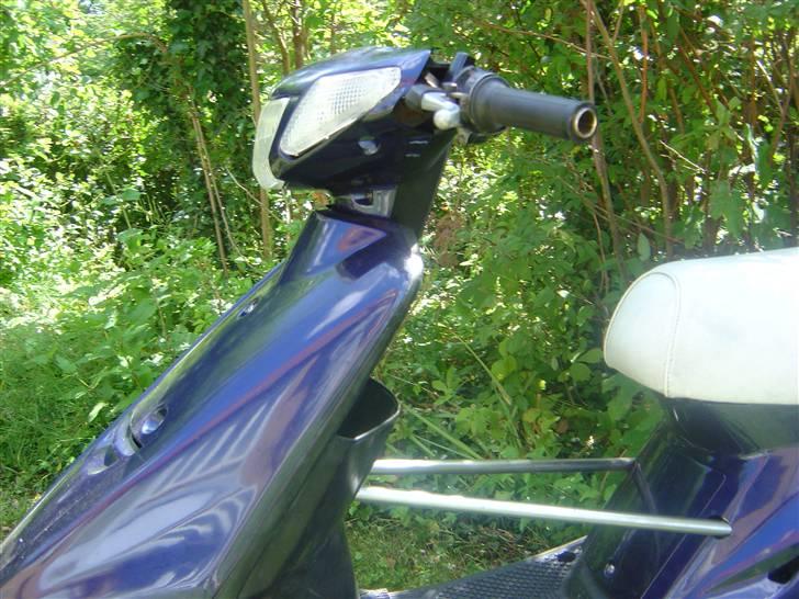 Yamaha jog (solgt) billede 15