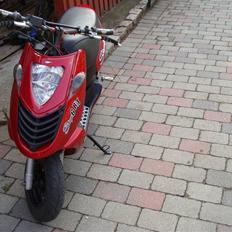 Aprilia sonic ac