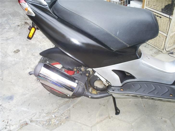 Kymco Super 9 (SOLGT) billede 3