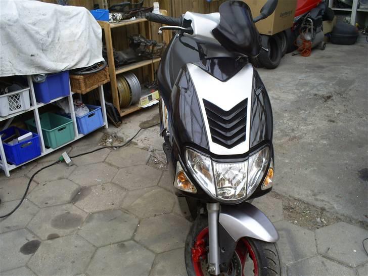 Kymco Super 9 (SOLGT) billede 10