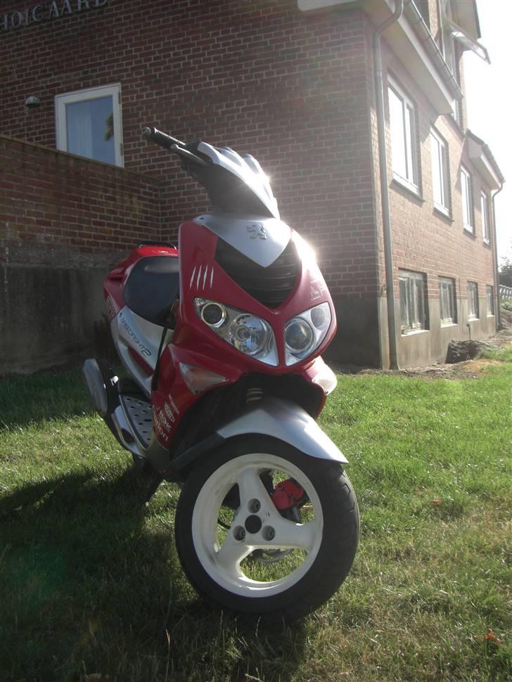 Peugeot Speedfight 2 (Solgt) billede 3