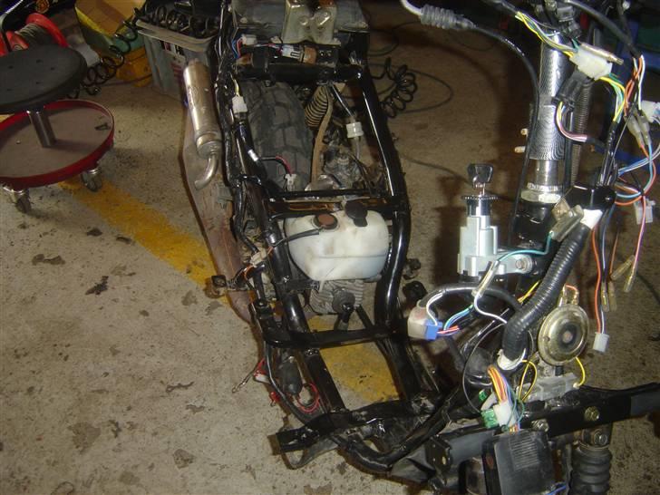 PGO Hot 50 PROJEKT - Halvvejs med projektet billede 1