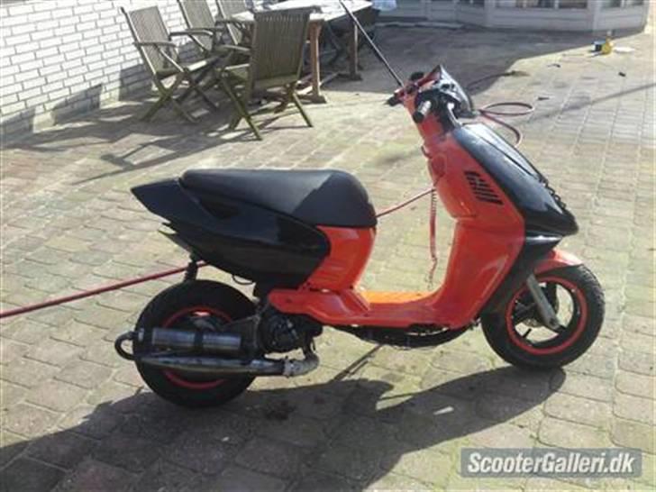 Aprilia sonic 'red top' Solgt - billede lånt af gamle ejer ;) billede 4