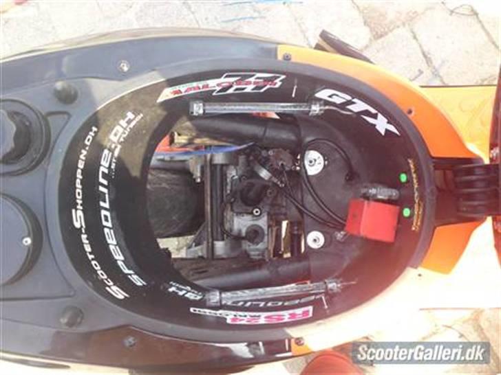 Aprilia sonic 'red top' Solgt - billede lånt af gamle ejer ;) billede 9