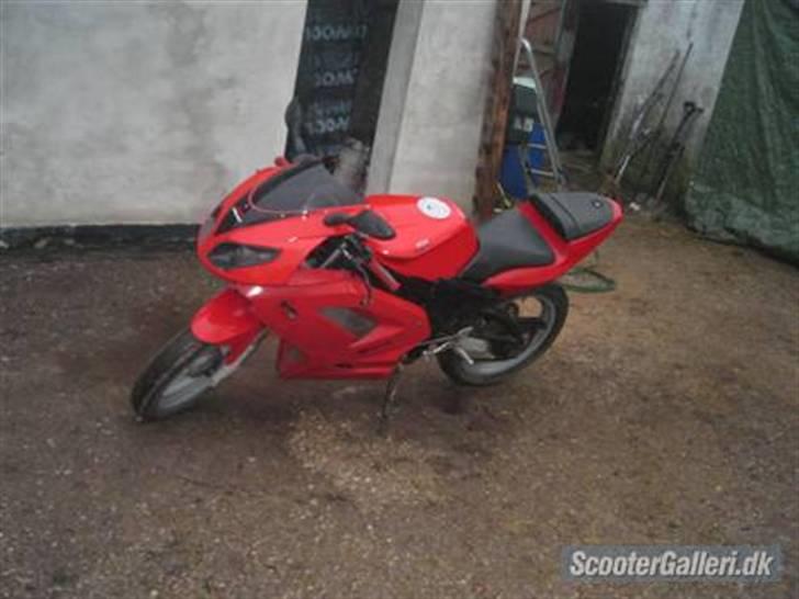 Rieju rs2 matrix - alle billeder er taget fra tideliger ejer, da jeg skilte den ad dagen efter jeg købte den. billede 6