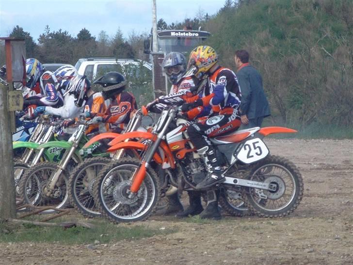 Honda CR 125 R/82ccm solgt - mig til start med nr 25 billede 10