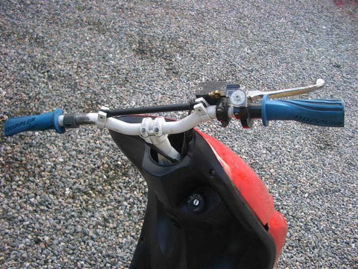 Yamaha Neos *BYTTET* - uhh ;) billede 2