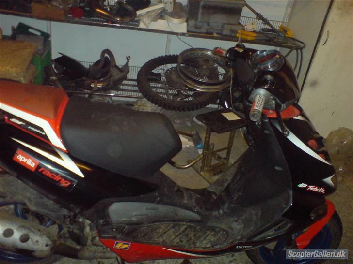Aprilia sr 50 diteck lc SOLGT billede 4