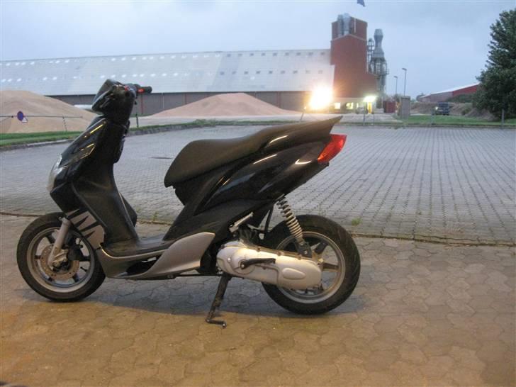 Yamaha jog r. (stjålet) billede 1