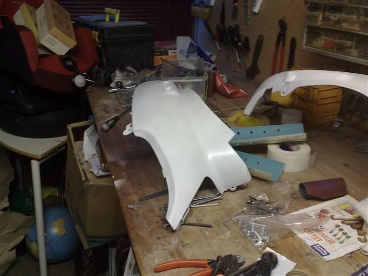 Adly silverfox (solgt) - jeg er ved at male den hvid (; synes selv det går okay billede 9