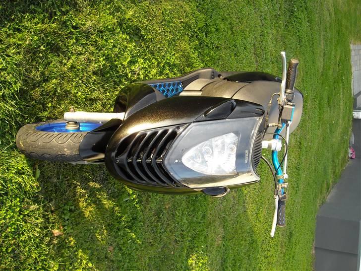 Aprilia sonic SOLGT billede 2