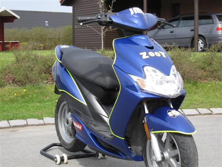 Yamaha Jog R  - Udstødning mangler, ny er på vej (: billede 3