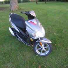 Yamaha jog r solgt