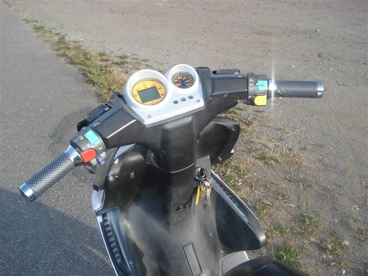 Yamaha aerox billede 10