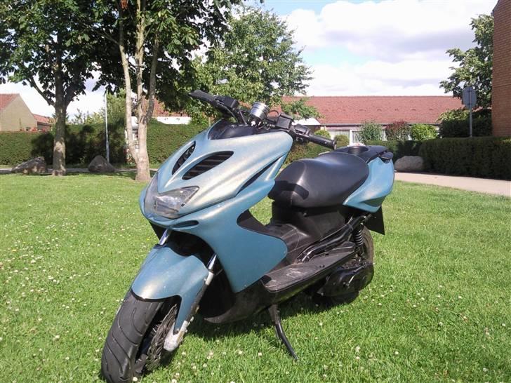 Yamaha aerox solgt i dele billede 1