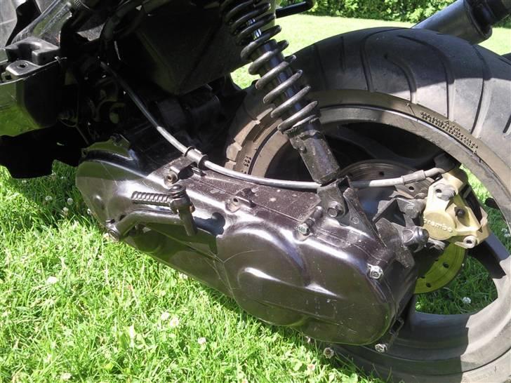 Yamaha aerox solgt i dele billede 6