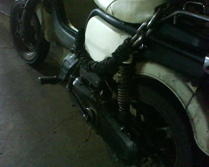 Suzuki fz50^^sofie^^ <3 byttet  billede 4