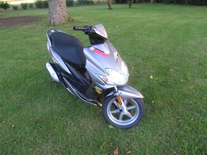 Yamaha jog r solgt billede 2