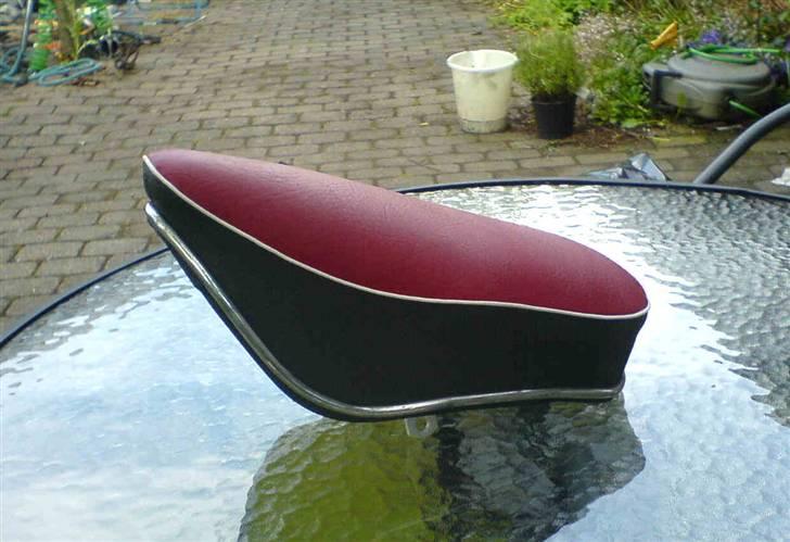 Kreidler Mustang - Sadlen efter en tur til en tysk sadelmager billede 10