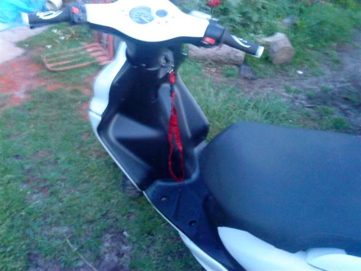 Yamaha Jog R Taget af panserne - Efter ! billede 10