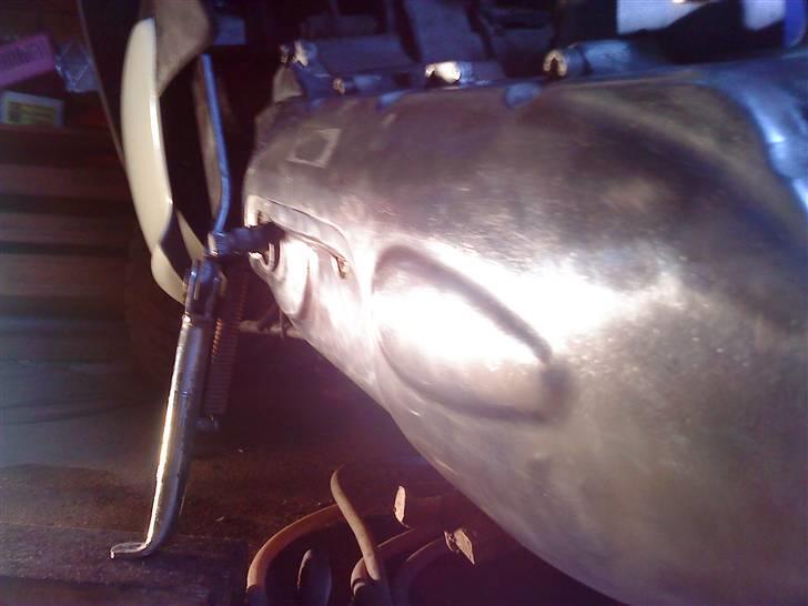 Yamaha Jog R Taget af panserne - Efter ! billede 12