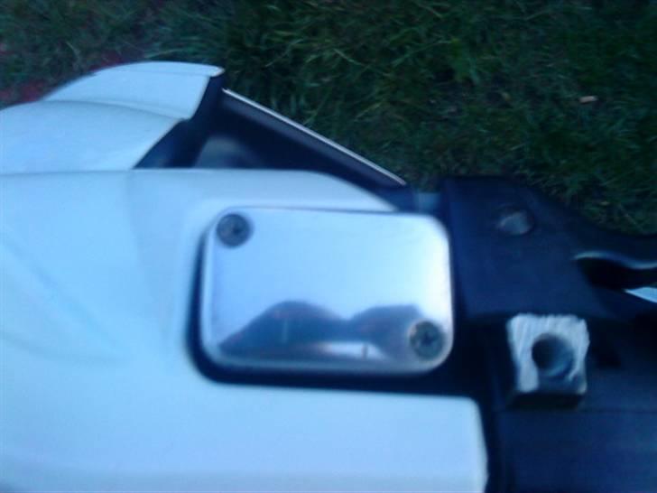 Yamaha Jog R Taget af panserne - Efter ! billede 13