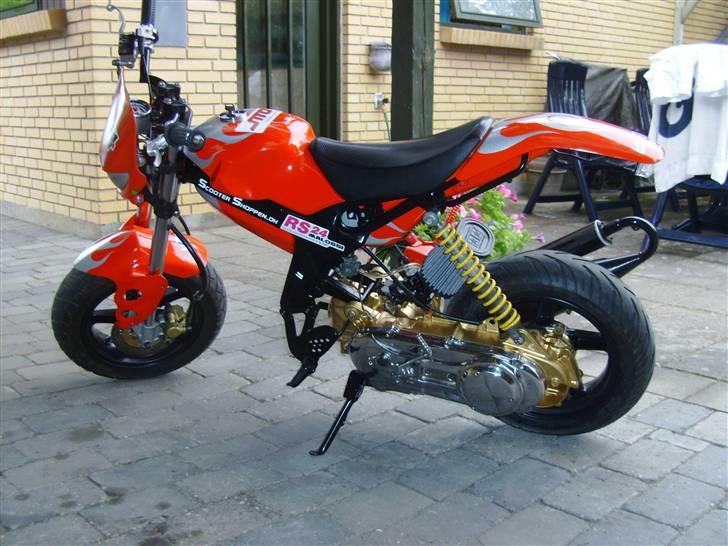 Suzuki Street Magic (custom) billede 3