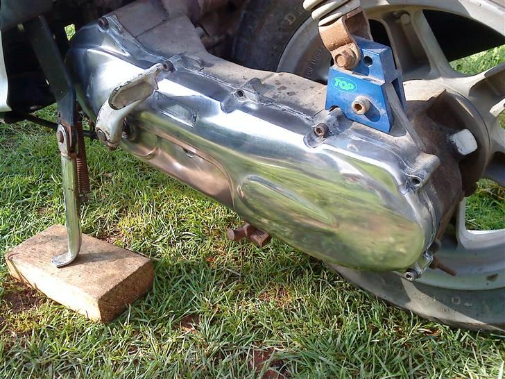 Yamaha Jog R Taget af panserne - Efter ! billede 15