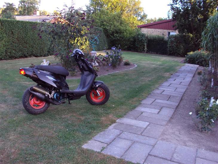 {{currentPhoto.altText}} billede {{currentPhoto.number}}