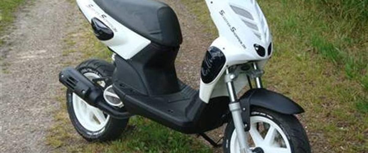 Yamaha Slider - 2000 - den er mega fed :P
