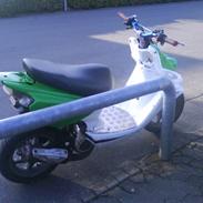 Yamaha bws (givet væk)