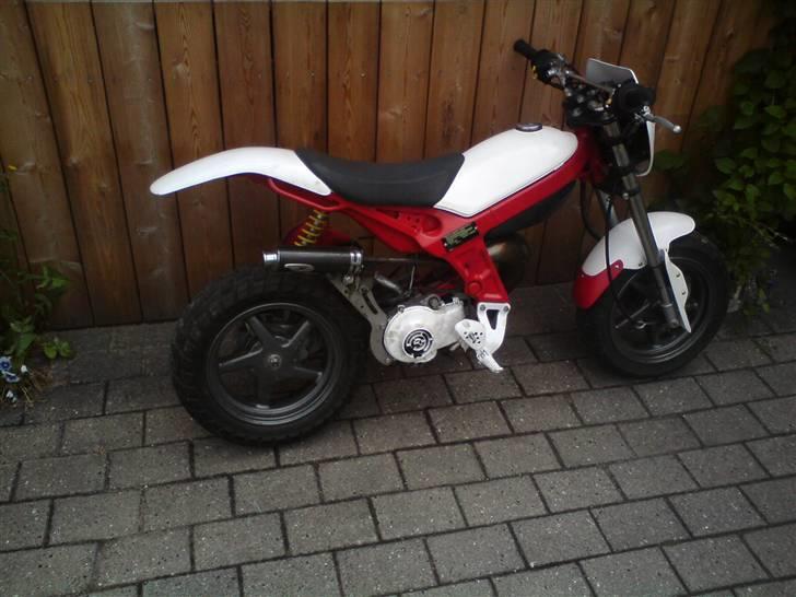 Suzuki Street Magic "Solgt" billede 2