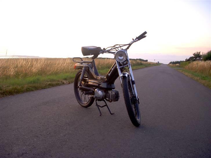 Puch maxi kl - De nyeste billeder af min puch hvor den har fået bartstyr og biturbo på:D billede 12