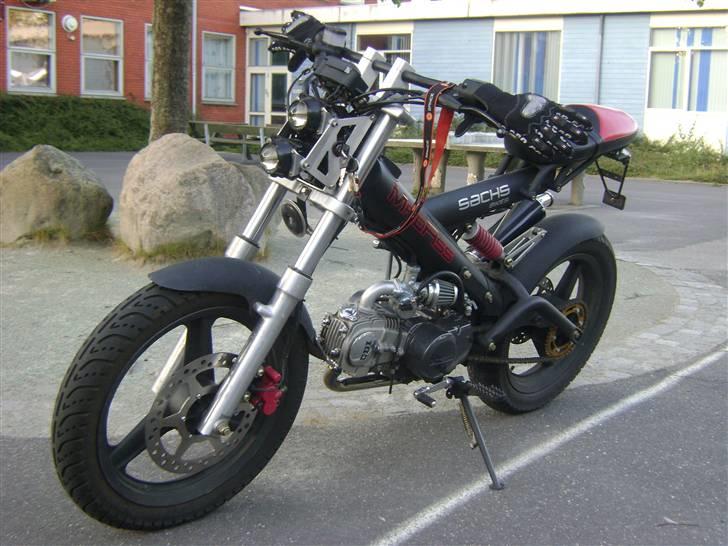Sachs Madass 125cc V8 |Stjålet| - læg mærke til de lidt anderledes håndtag.. billede 3