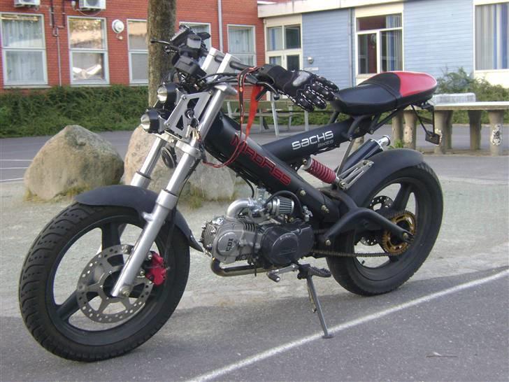 Sachs Madass 125cc V8 |Stjålet| - læg mærke til de lidt anderledes håndtag.. billede 7