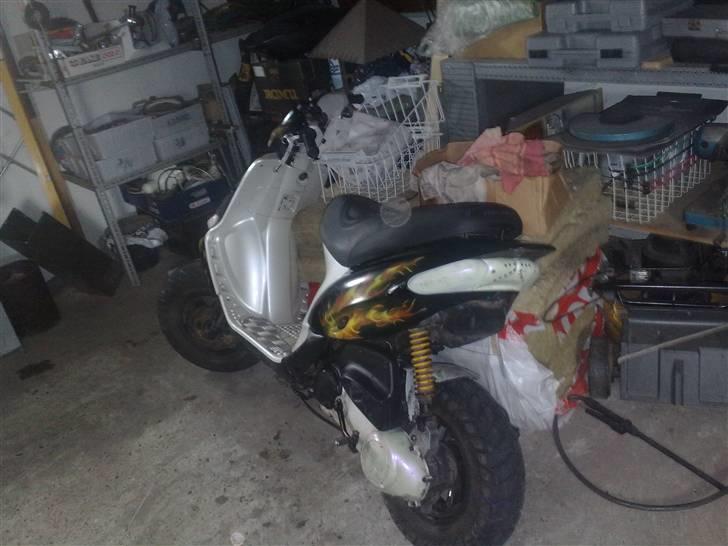 Gilera stalker byttet til storm - ny bagænde billede 2