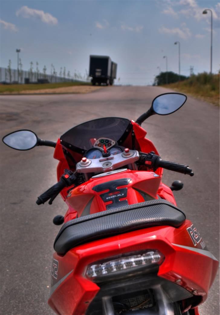 Rieju RS2 Matrix 80ccm LC DD - Her ses den så fra førerens synspunkt (: billede 3