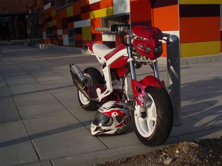 Suzuki Street Magic Solgt billede 3