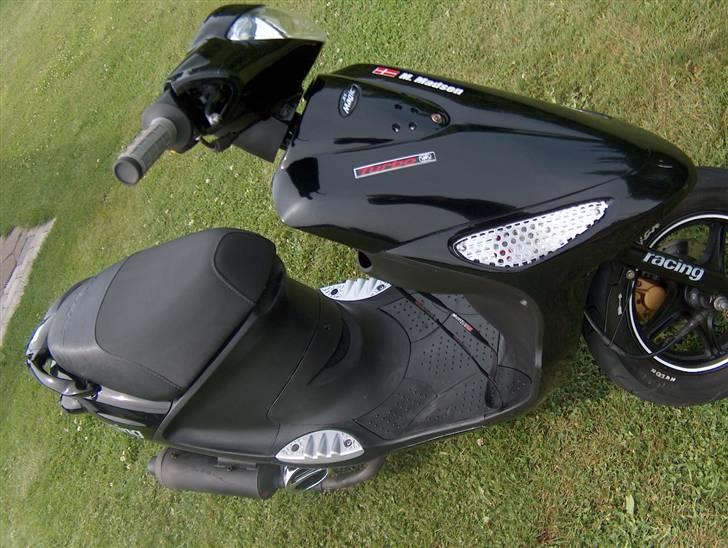 PGO Black Magic (DØD) - Scooteren billede 6