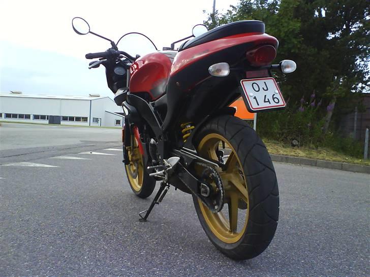 Aprilia RS50 Tuono solgt billede 12