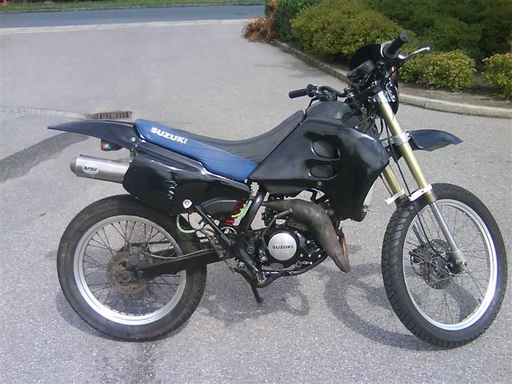 Suzuki Rmx  ( SOLGT ) billede 4