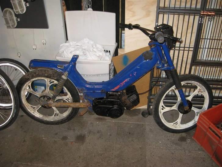 Tomos Quadro SOLGT - "Lånt" af gamle ejer, sådan så den ud da jeg købte den ;). billede 5