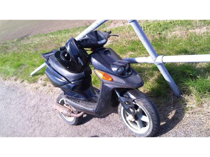 {{currentPhoto.altText}} billede {{currentPhoto.number}}